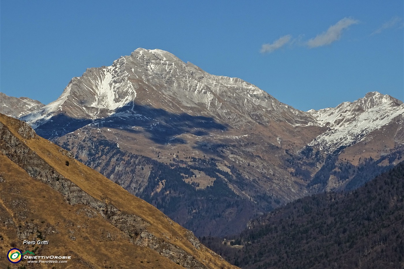 29 Zoom sul Pizzo Arera.JPG